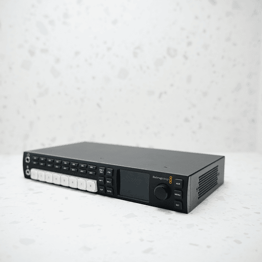 Switcher Blackmagic Design ATEM Television Studio HD - Usado 3