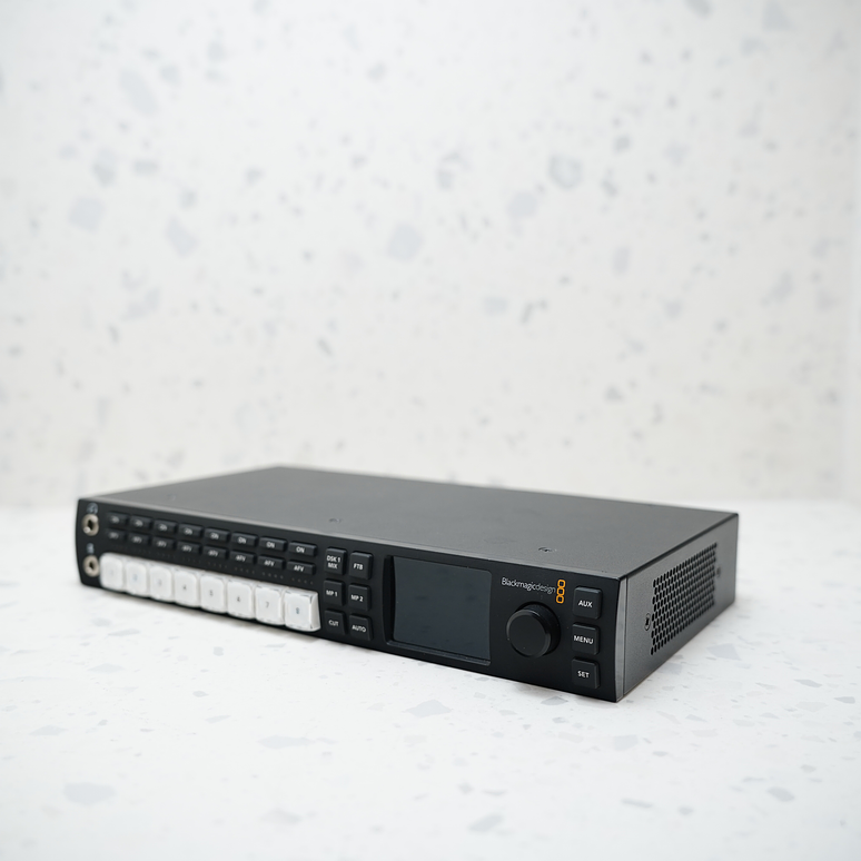 Switcher Blackmagic Design ATEM Television Studio HD - Usado 3