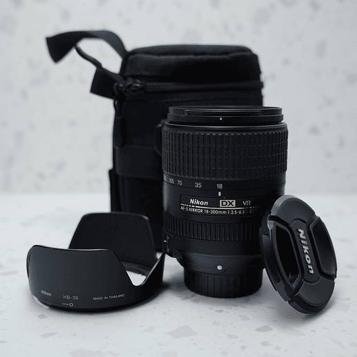 Nikon AFS DX NIKKOR 18-300mm f/3.5-6.3G ED VR - Usado 6