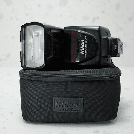 Flash Nikon SB700 Speedlight - Usado 5