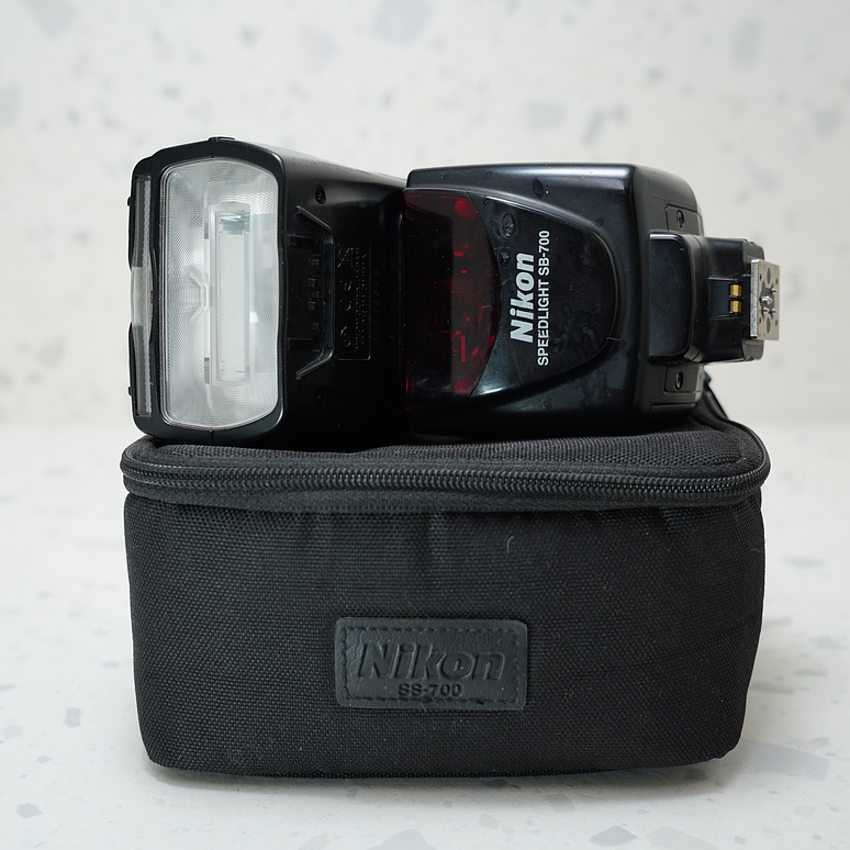 Flash Nikon SB700 Speedlight - Usado 5