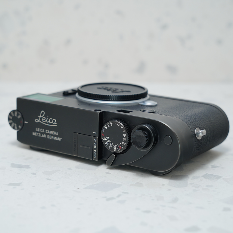 Leica M10-D Body + accesorios  10