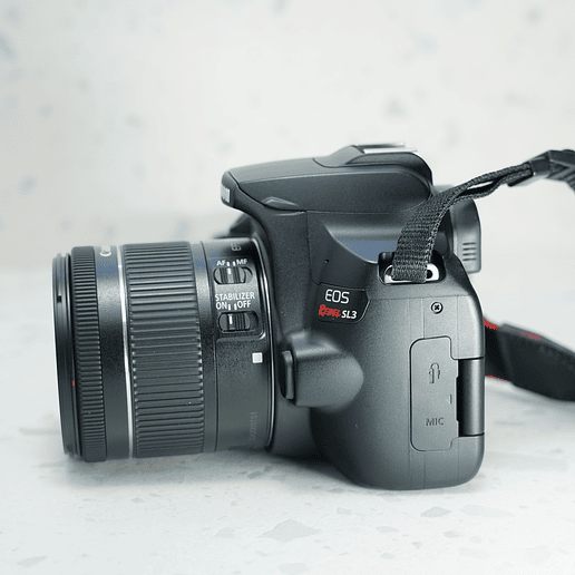 Canon EOS Rebel SL3 kit - Usado 3