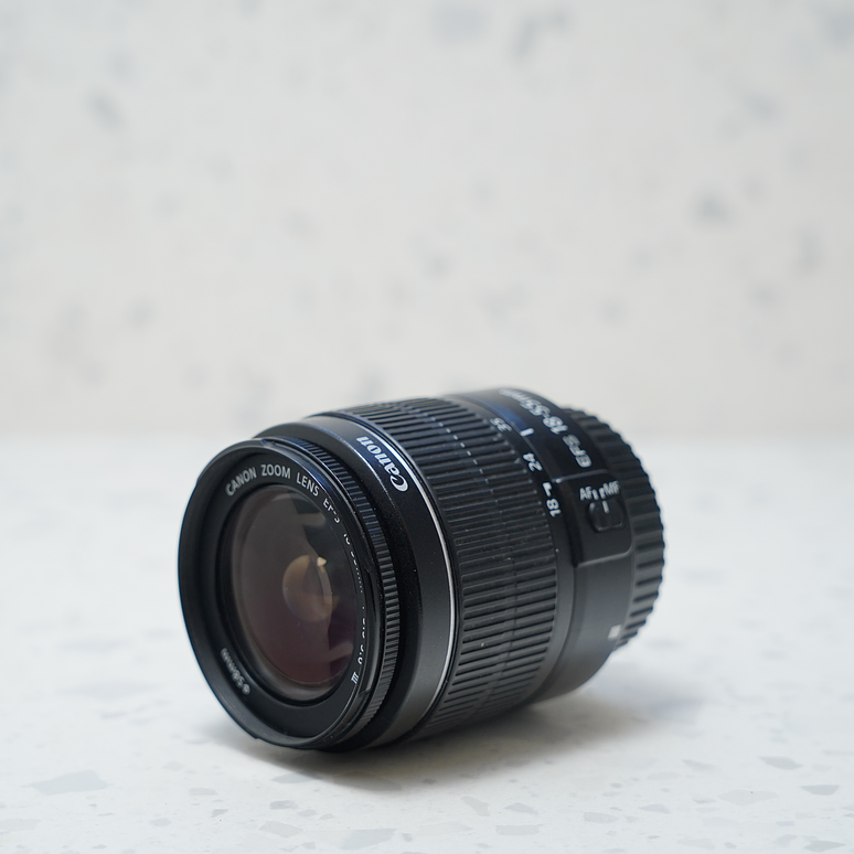 Canon EF-S 18-55mm f/3.5-5.6 IS STM III - Usado 3