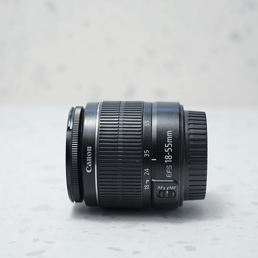 Canon EF-S 18-55mm f/3.5-5.6 IS STM III - Usado 4