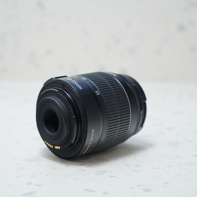 Nikon D5300 más lente  18-55 mm - usada 11