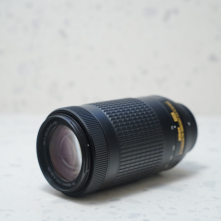 Nikon 70-300mm 4.5 - 6.3 AF-P - usado 3