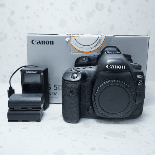 Canon 5D Mark IV Body + Cage - USED 10