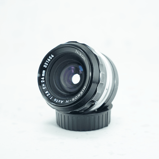 Nikon NIKKOR 24mm f/2.8 - Usado 2