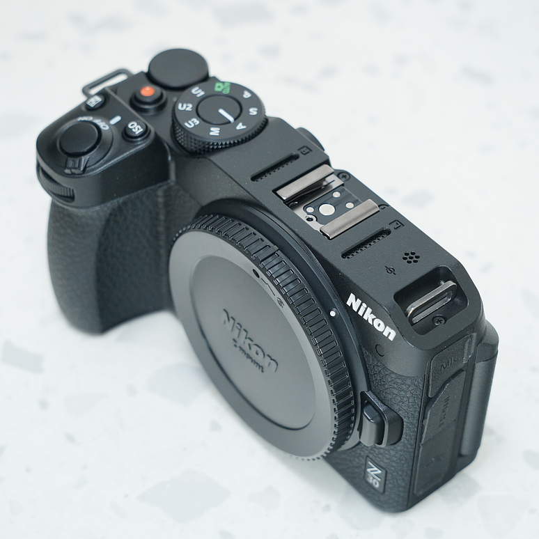 Nikon  Z30 más lente Nikkor 12-28mm f3.5 - 5.6 DX PZ (usado) 8