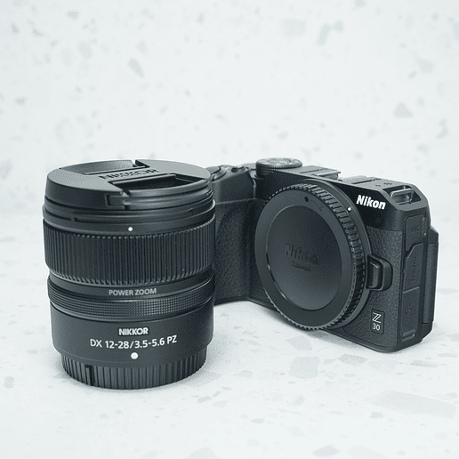 Nikon  Z30 más lente Nikkor 12-28mm f3.5 - 5.6 DX PZ (usado) 10