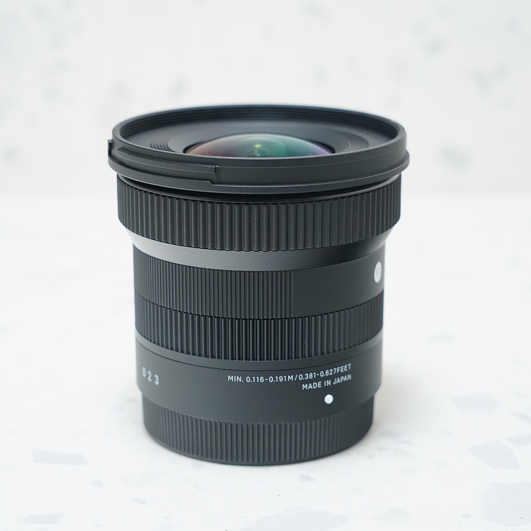 Lente Sigma 10-18mm F2.8 DC DN para Sony E - Usado 3