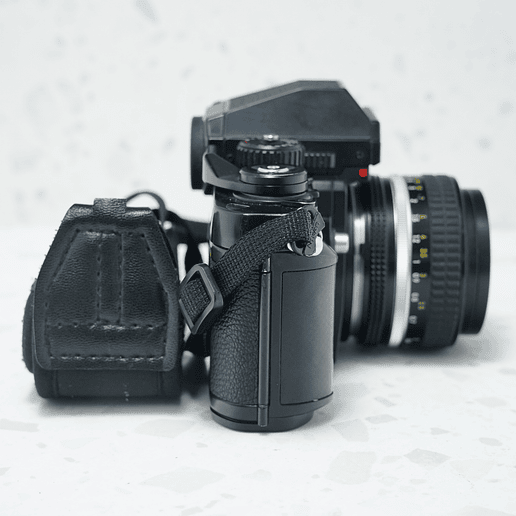 Nikon F3 con lentes y accesorios - Usado 4