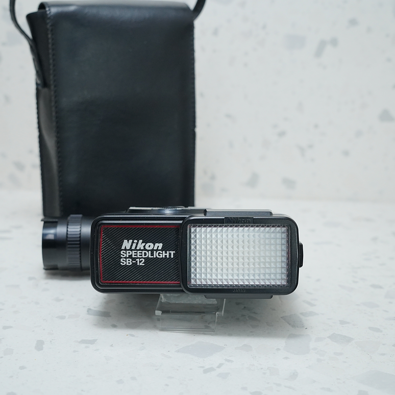 Nikon F3 con lentes y accesorios - Usado 10