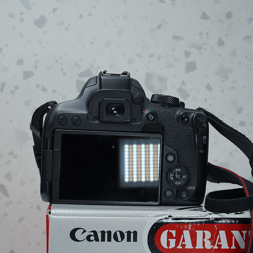 Cámara Canon T8i - Usado 5