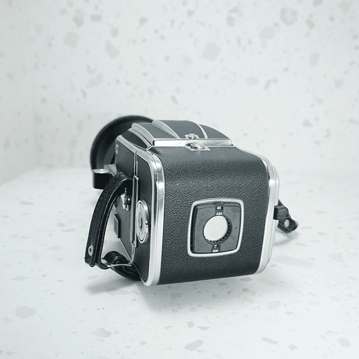 Hasselblad 2000FC más dos lentes  - Usado 5