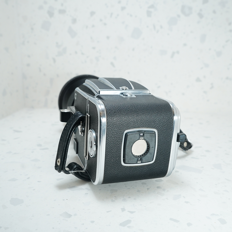 Hasselblad 2000FC más dos lentes  - Usado 5