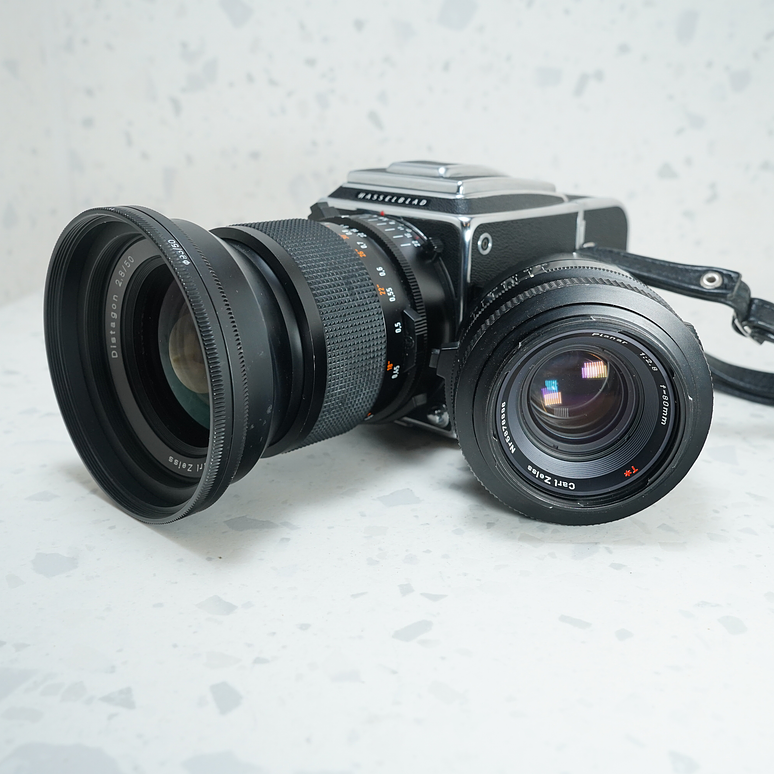 Hasselblad 2000FC más dos lentes  - Usado 7