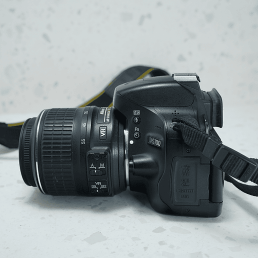 Nikon D5100 + LENTE KIT - USADO 5