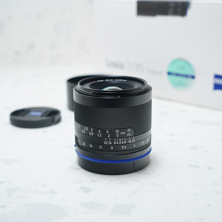 Lente ZEISS Loxia 35mm f/2 para Sony E - Usado 6