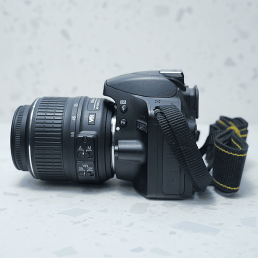 Cámara réflex Nikon D3200 + lente 18-55mm - USADO 4