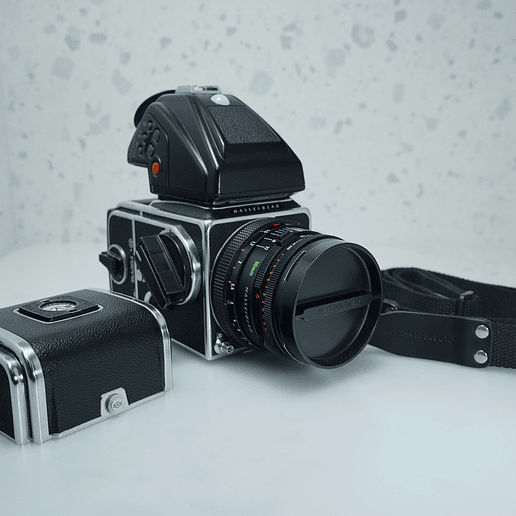 Camara Hasselblad 500 C/M + 80mm - USADO 1