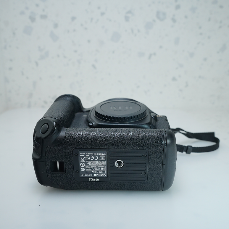 Canon EOS-1Ds Mark III SLR - USADO 5