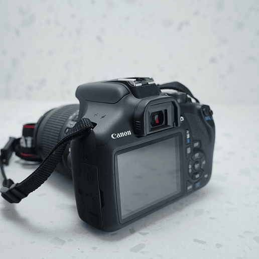 Canon EOS Rebel Kit T7 más Accesorios - Usado 6