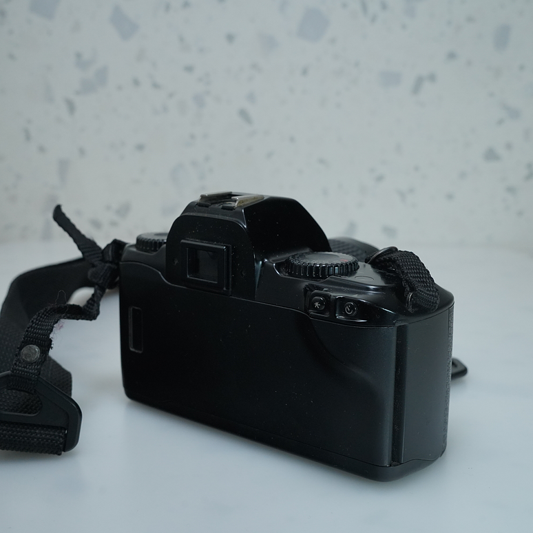 Canon EF-M Analoga + Lente 38-80mm - Usado 4