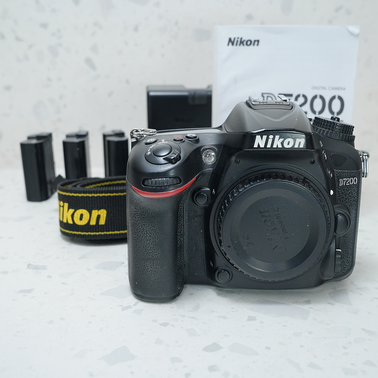 Nikon D7200 más Nikkor 35mm F/1.8G - Usado 7