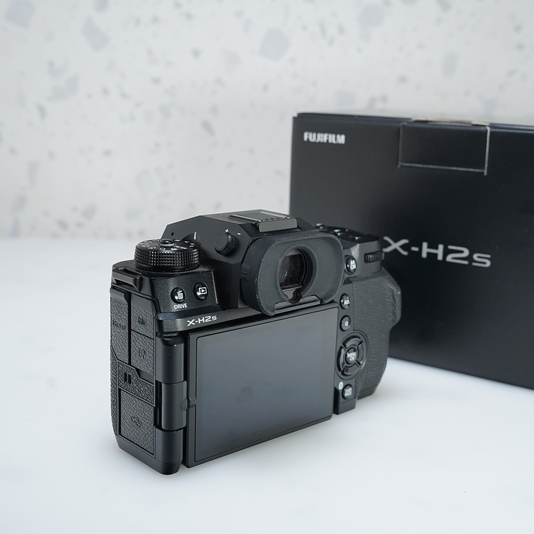 FUJIFILM X-H2S - USADO 4