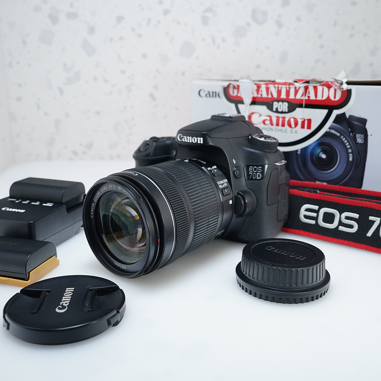 Canon DSLR EOS 70D con lente STM de 18-135 mm f/3.5-5.6 - USADO 2