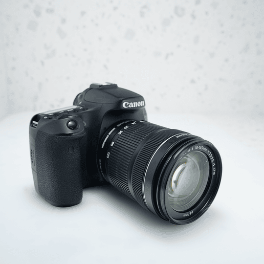 Canon DSLR EOS 70D con lente STM de 18-135 mm f/3.5-5.6 - USADO 5