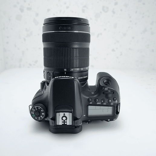 Canon DSLR EOS 70D con lente STM de 18-135 mm f/3.5-5.6 - USADO 6