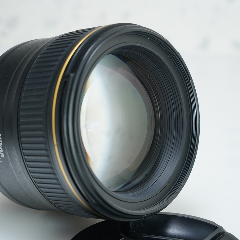 Nikon AF-S NIKKOR 85mm f1.4 G - USADO 4