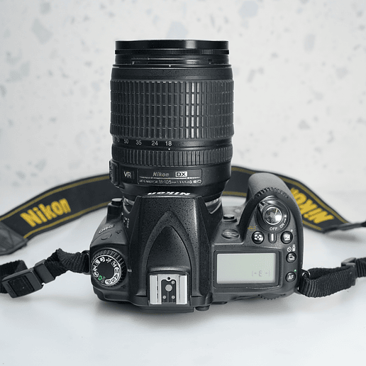 Nikon D90 + Lente 18-105 mm - USADO 8