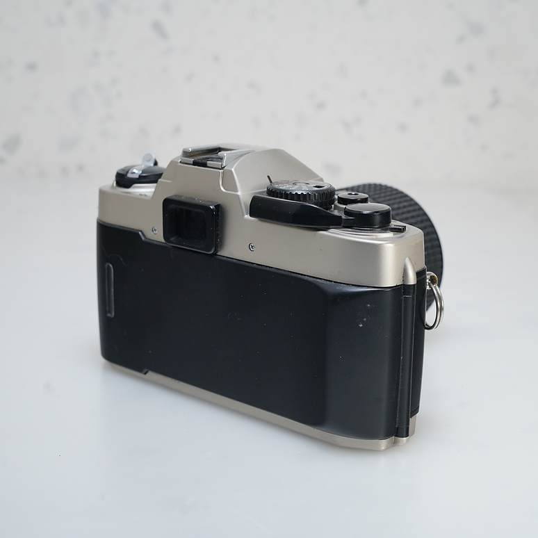 Nikon FM10 de 35mm + lente de 35-70mm - USADO 4