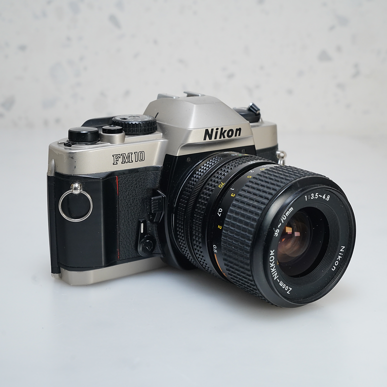 Nikon FM10 de 35mm + lente de 35-70mm - USADO 5