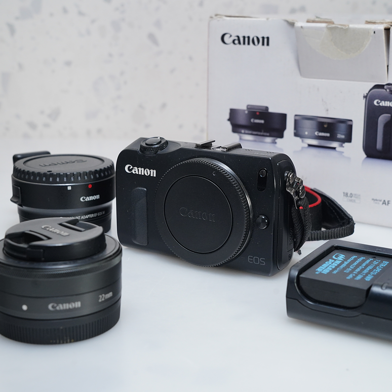 Kit Canon M + 22mm + Adaptador EF-M - USADO 2
