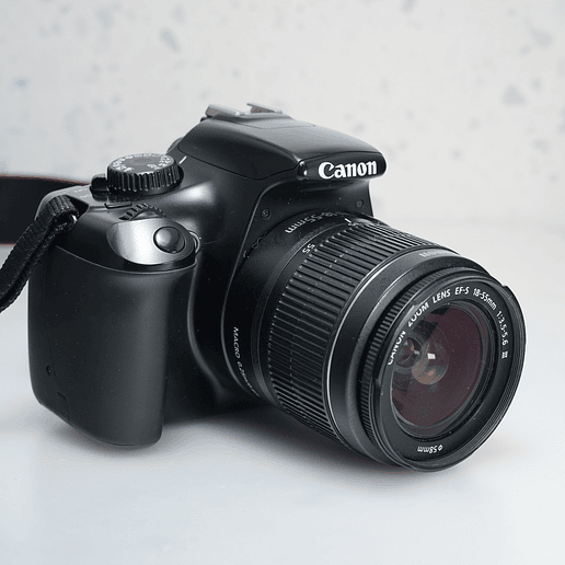 Canon EOS Rebel T3 + 18-55mm - USADO 5