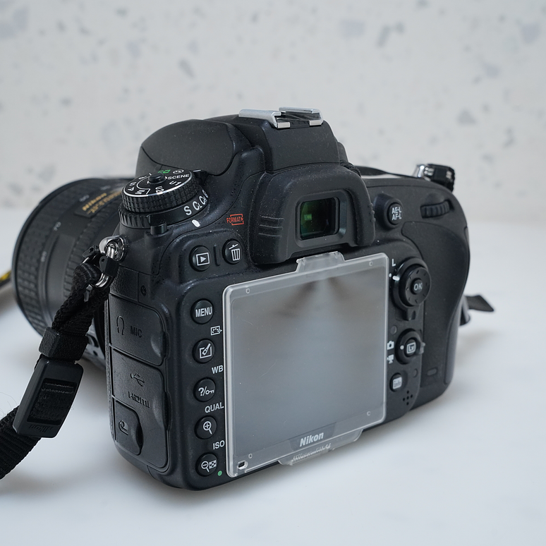 Nikon D610 + 24-85mm - USADO 3