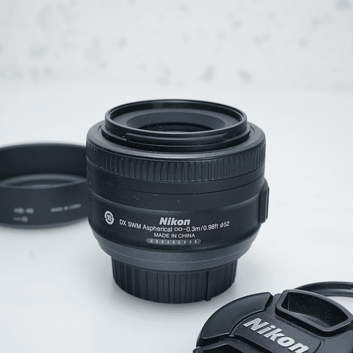 Nikon AF-S DX NIKKOR 35mm f/1.8G- USADO 2