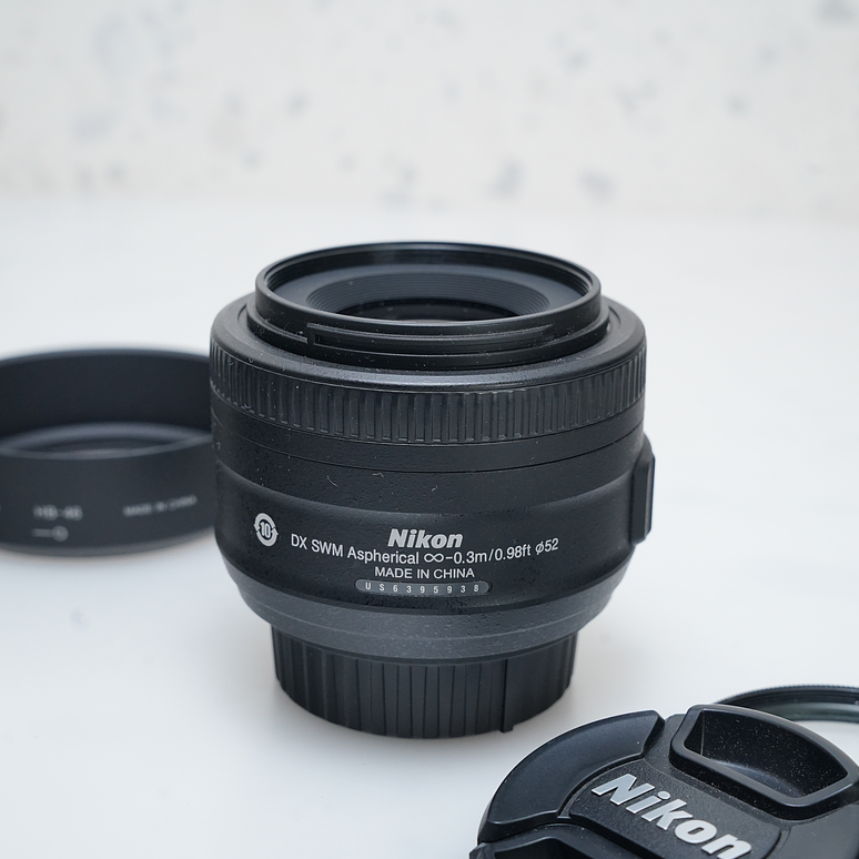 Nikon AF-S DX NIKKOR 35mm f/1.8G- USADO 2