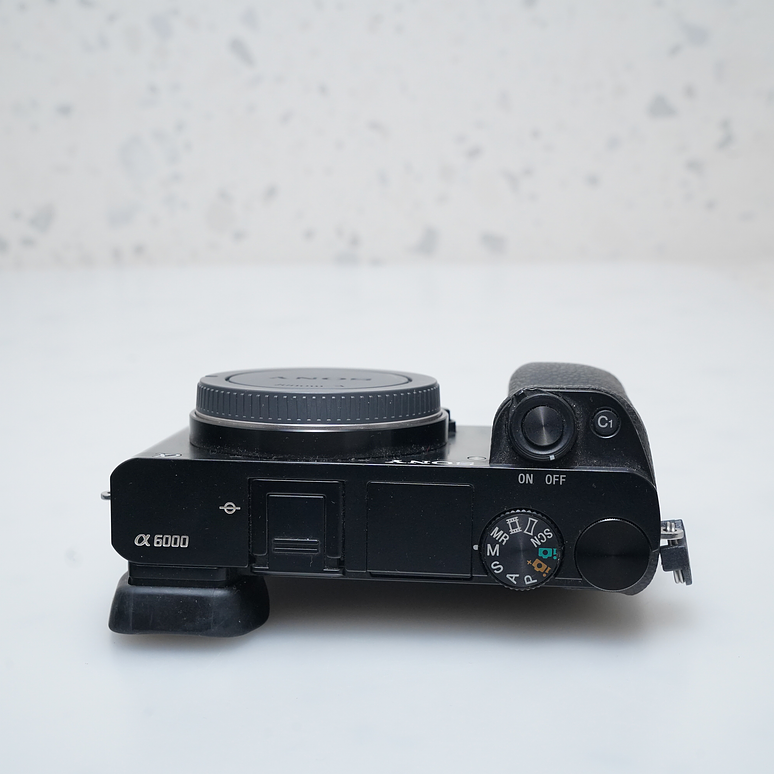 Sony Alpha a6000 - USADA 6