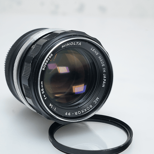 Minolta MC Rokkor-PF 58 mm f/1.4 - USADO 3