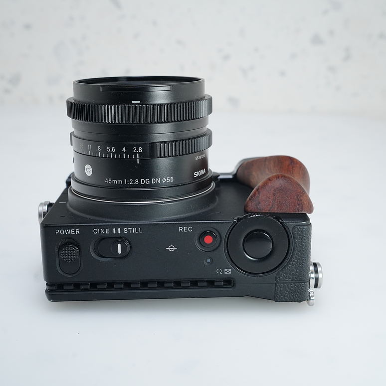  Sigma FP con lente Sigma 45mm F2.8 DG DN + accesorios - Usado 6