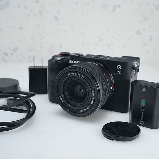 Sony a7C Mirrorless Camera (Black) - Usado 8