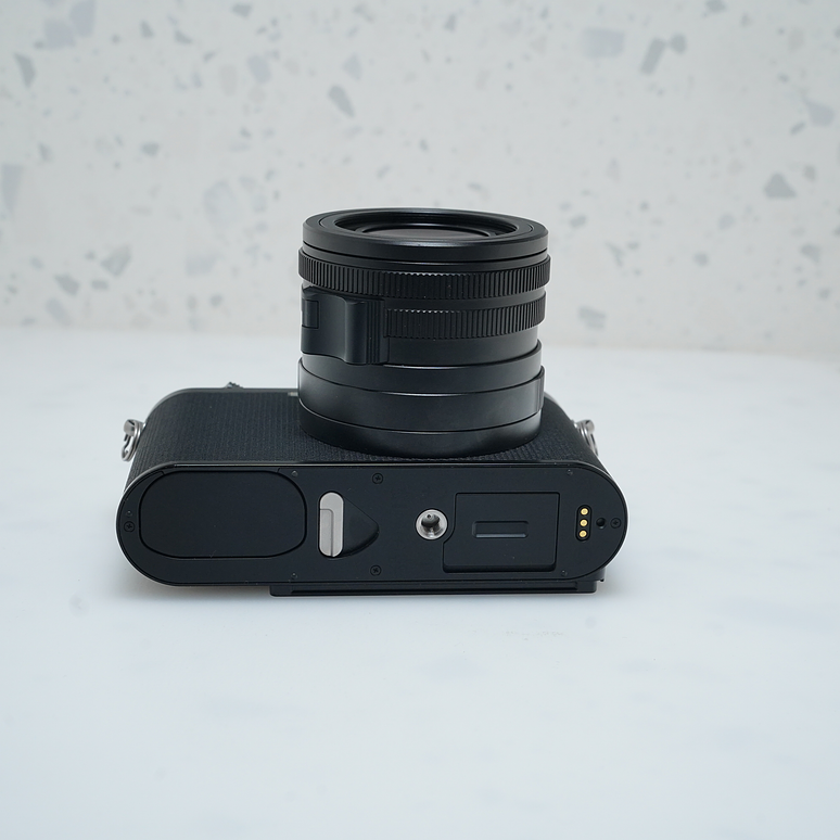 Leica Q3 más accesorios - Usada 7