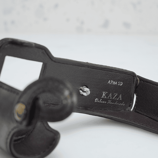 Funda cuero SONY a7iv KAZA - USADO 2