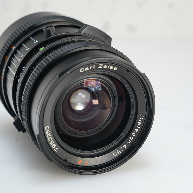Hasselblad Distagon T✻ 50mm f/4 V - USADO 3